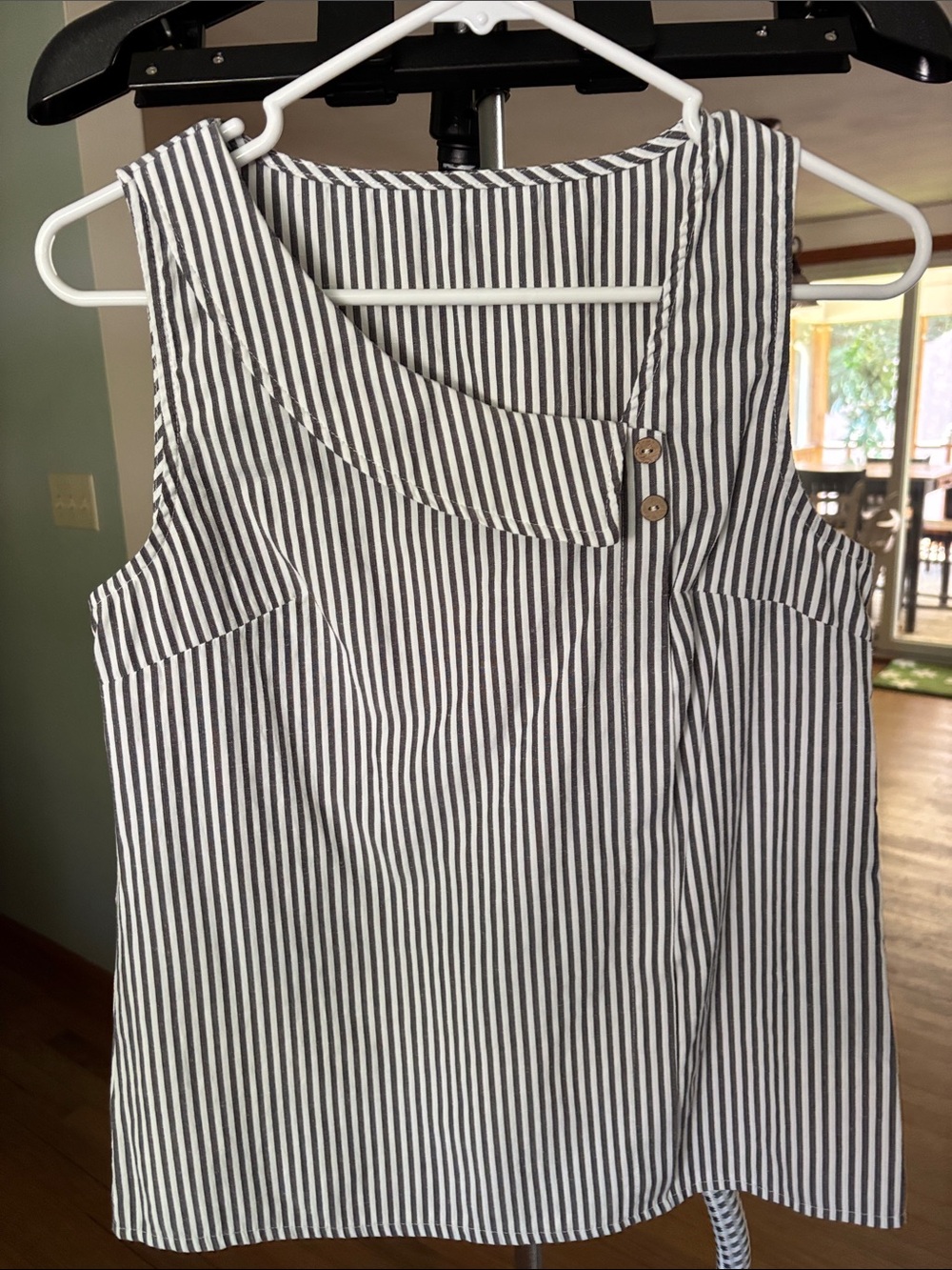 Sleeveless Striped Tank Top with Button Accent - Black & White